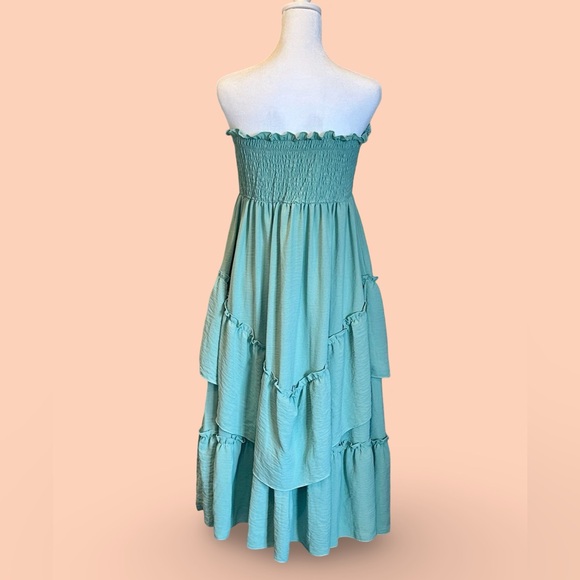 SHEIN Straplesss Smocked Layered Mint MIDI Dress Sz L *BRAND NEW* - Picture 2 of 3